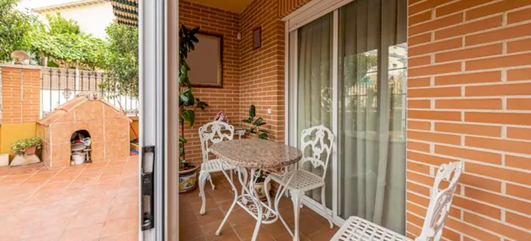 Adding Porch Enclosures To Your Home in Brownsville, FL