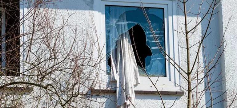 Storm Window Installation Contractors in Brownsville, FL