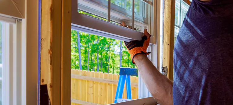 >Bay Window Curtain Rail Track in Brownsville, FL